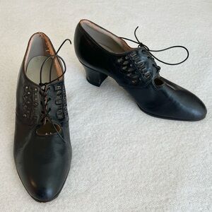 Vintage 1930s 1940s Black Leather Lace-Up Edwardian Victorian Witch Granny Pumps